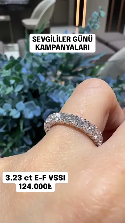 3.23 ct Tamtur Pırlanta Yüzük videosundan kare