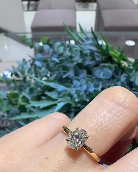 0.90 ct Oval Pırlanta Yüzük