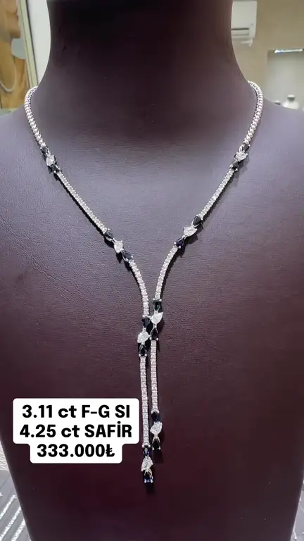 4.25 ct Safir ve 3.11 ct Pırlanta Gerdanlık videosundan kare