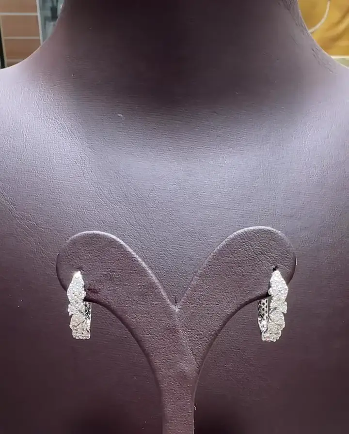 0.90 ct Tasarım Pırlanta Küpe, görsel 3